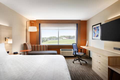 Holiday Inn Express & Suites - Columbus - Worthington by IHG — photo 2