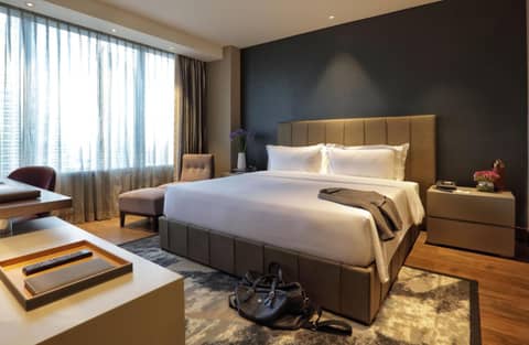 Makati Diamond Residences — hotel room