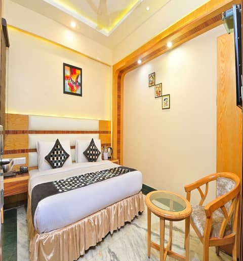 Hotel Hari Piorko - New Delhi Railway Station — hotel room
