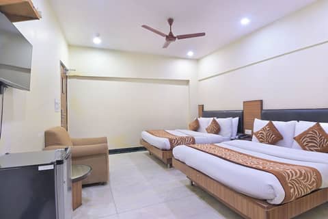 Hotel Hari Piorko - New Delhi Railway Station — hotel room