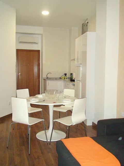 Down Town — kitchen