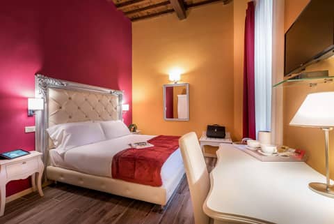 Residenza Conte di Cavour & Rooftop - dBe Hotels — hotel room