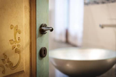 Residenza Conte di Cavour & Rooftop - dBe Hotels — bathroom