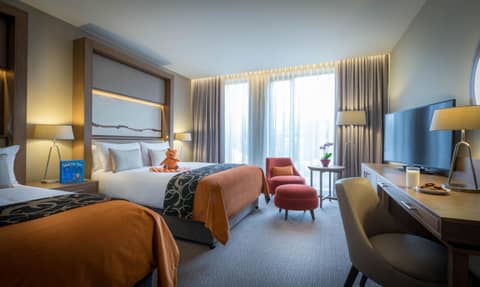 Clayton Hotel Chiswick — hotel room