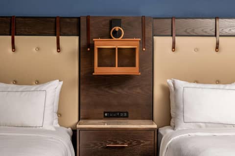 Hotel Westport Kansas City, Tapestry Collection by Hilton — photo 5