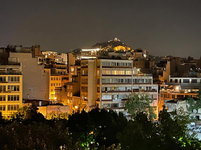 WUKELA APARTMENTS — building
