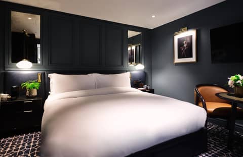 The Mayfair Townhouse — hotel room