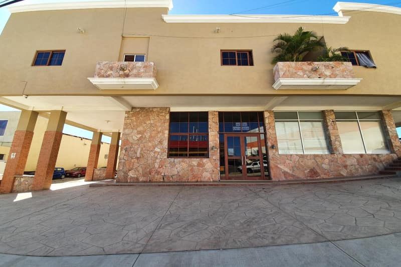 Hotel Colonos Los Cabos — building