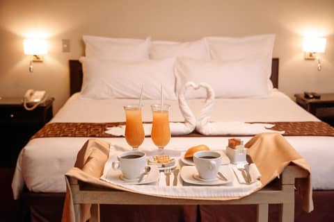 Hotel Carrera — hotel room