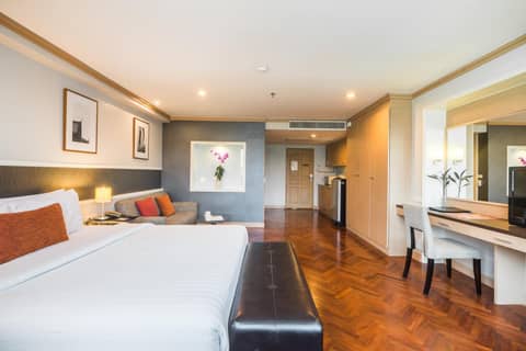 Alt Hotel Nana by UHG -Nearby Benjakitti Park & Queen Sirikit National Convention Center — photo 4