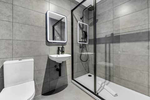 Heeton Concept Hotel - Kensington London — bathroom
