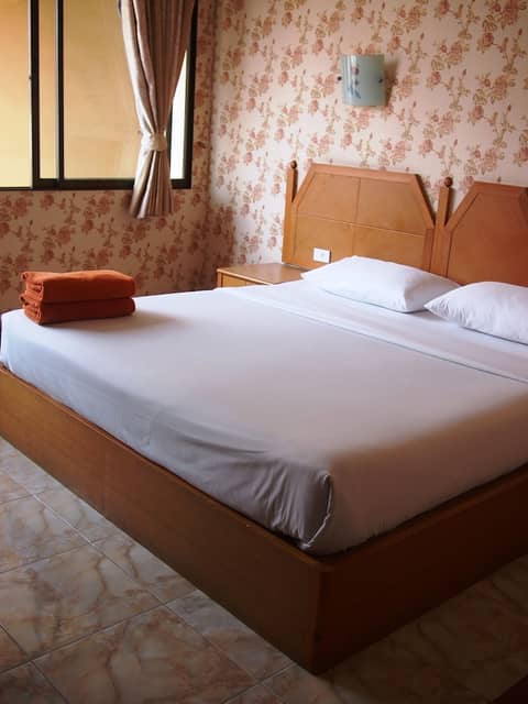 Dream Hotel Pattaya — hotel room