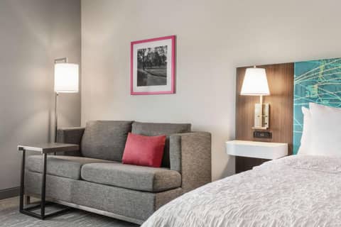 Hampton Inn Brooklyn Park — photo 8