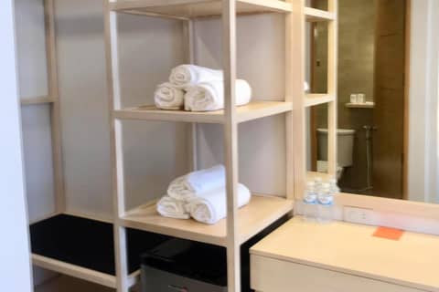 Tom's Cabin Hotel — photo 8