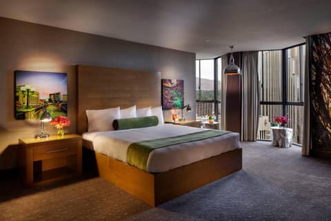 Whitney Peak Hotel Reno, Tapestry Collection by Hilton — photo 4