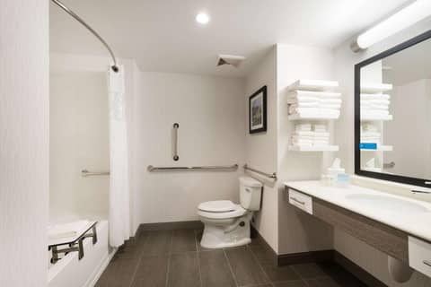 Hampton Inn & Suites Miami Wynwood Design District, FL — photo 4