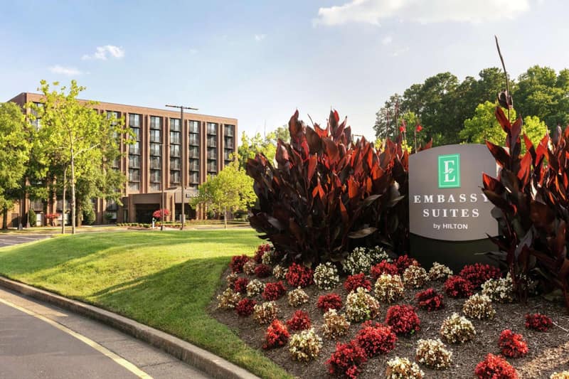 Embassy Suites by Hilton Richmond — building