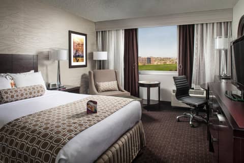 Crowne Plaza Phoenix Airport - PHX by IHG — photo 4