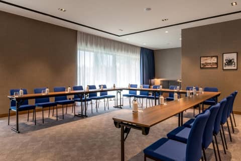 Geneva Marriott Hotel — photo 5