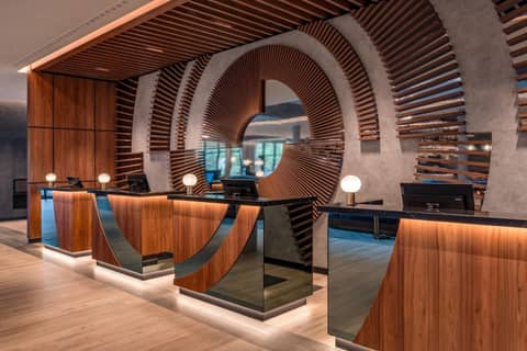 Geneva Marriott Hotel — recepcion & lobby