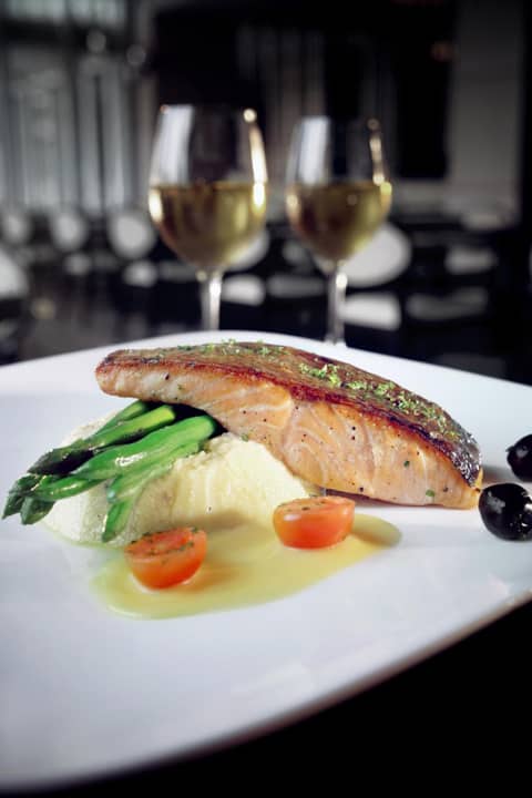The Grove Suites by Grand Aston — dining