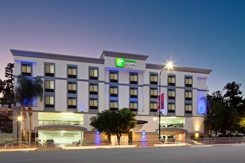 Holiday Inn Express Hollywood Walk of Fame by IHG — building