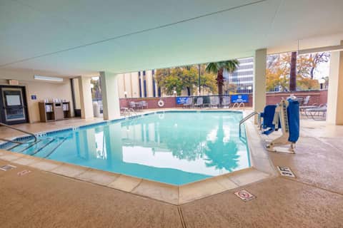 Drury Inn & Suites Houston Galleria — photo 8