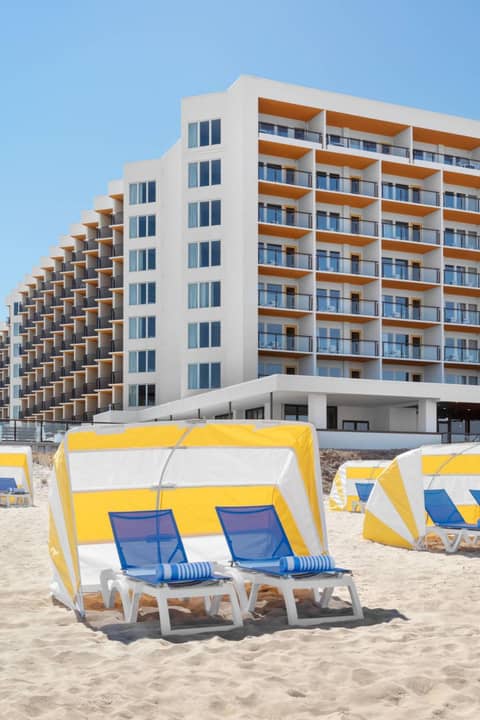 Delta Hotels by Marriott™ Virginia Beach Waterfront Suites — photo 9