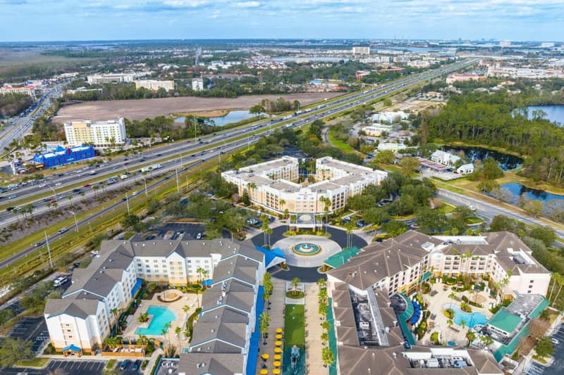 SpringHill Suites by Marriott Orlando Lake Buena Vista in Marriott Village — building