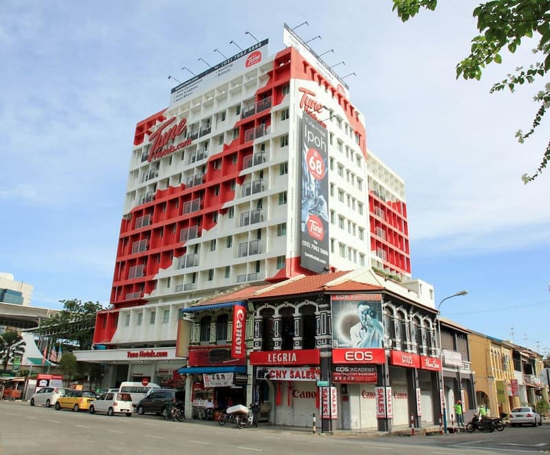 Nio Hotel — building