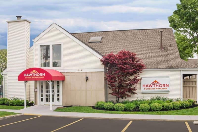Hawthorn Extended Stay by Wyndham Columbus — building