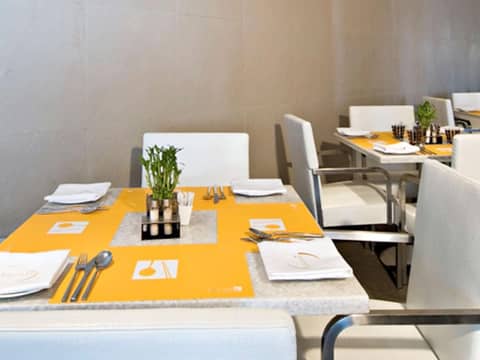 Novotel Mumbai Juhu Beach — photo 9