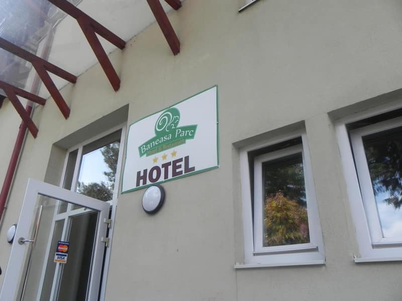 Hotel Baneasa Parc — building