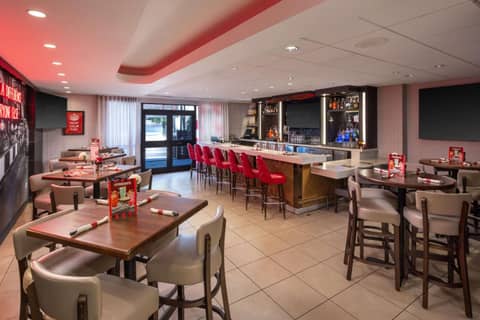 Hilton Garden Inn Los Angeles / Hollywood — photo 4