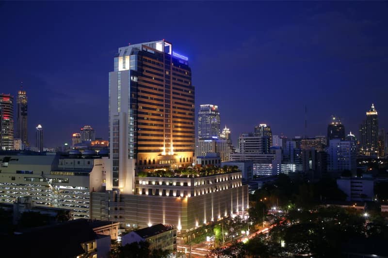 Pathumwan Princess Hotel — building