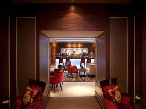 The Royal Horseguards Hotel, London — hotel reception
