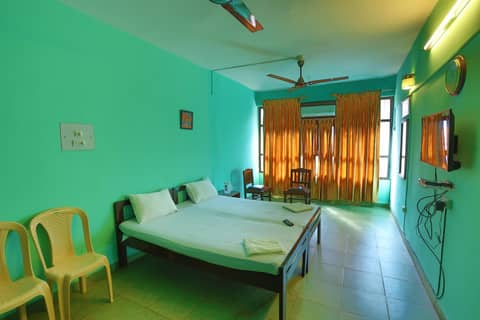 Hotel Orfil — hotel room