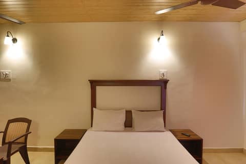 Hotel Orfil — hotel room