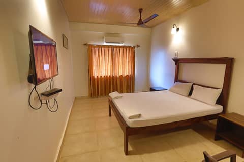 Hotel Orfil — hotel room