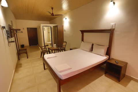 Hotel Orfil — hotel room