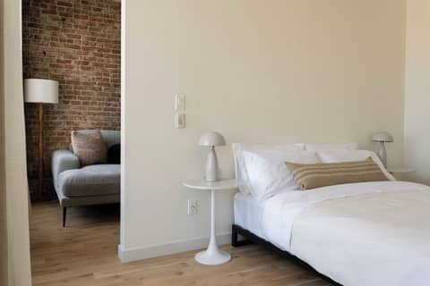 Maison Place Jacques-Cartier by Luxury In Transit — photo 3