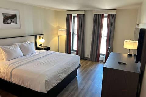 Ramada by Wyndham Milwaukee — photo 2