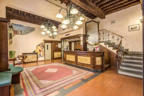 Hotel De Lanzi — recepcion & lobby
