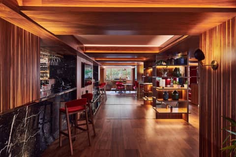 The Level at Meliá White House — hotel reception