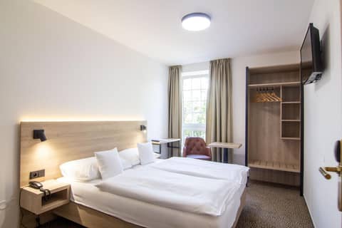 Hotel Avion — photo 8