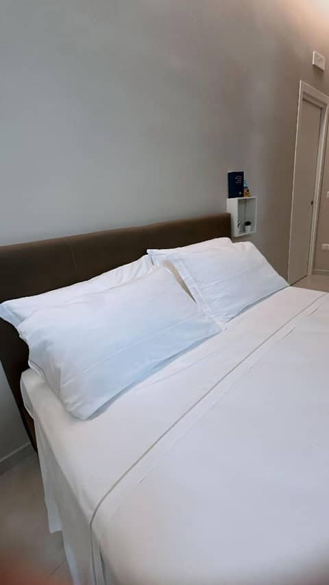 Royal Flower — bedroom