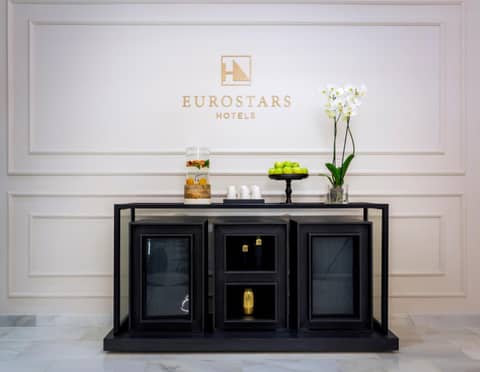 Eurostars Puerta Real — photo 6