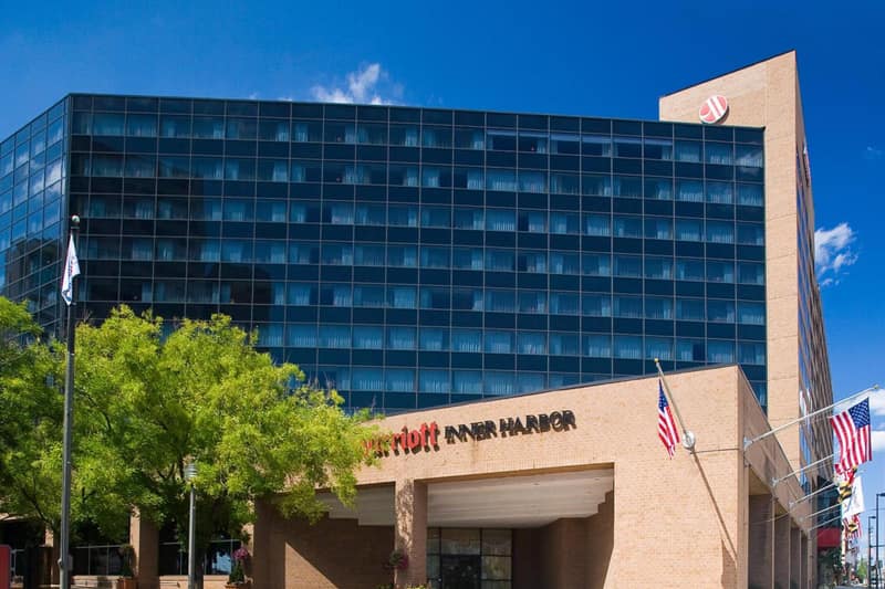 Baltimore Marriott Inner Harbor at Camden Yards — building
