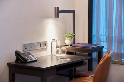 Amara Singapore — hotel room