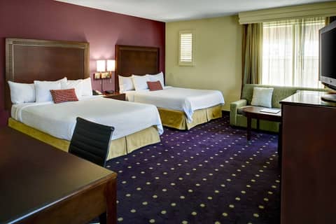 Courtyard by Marriott Kansas City Country Club Plaza — photo 2